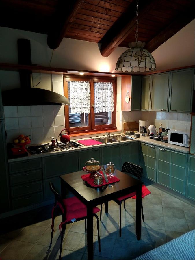 בית הארחה Monforte dʼAlba 	Cascina Roella מראה חיצוני תמונה